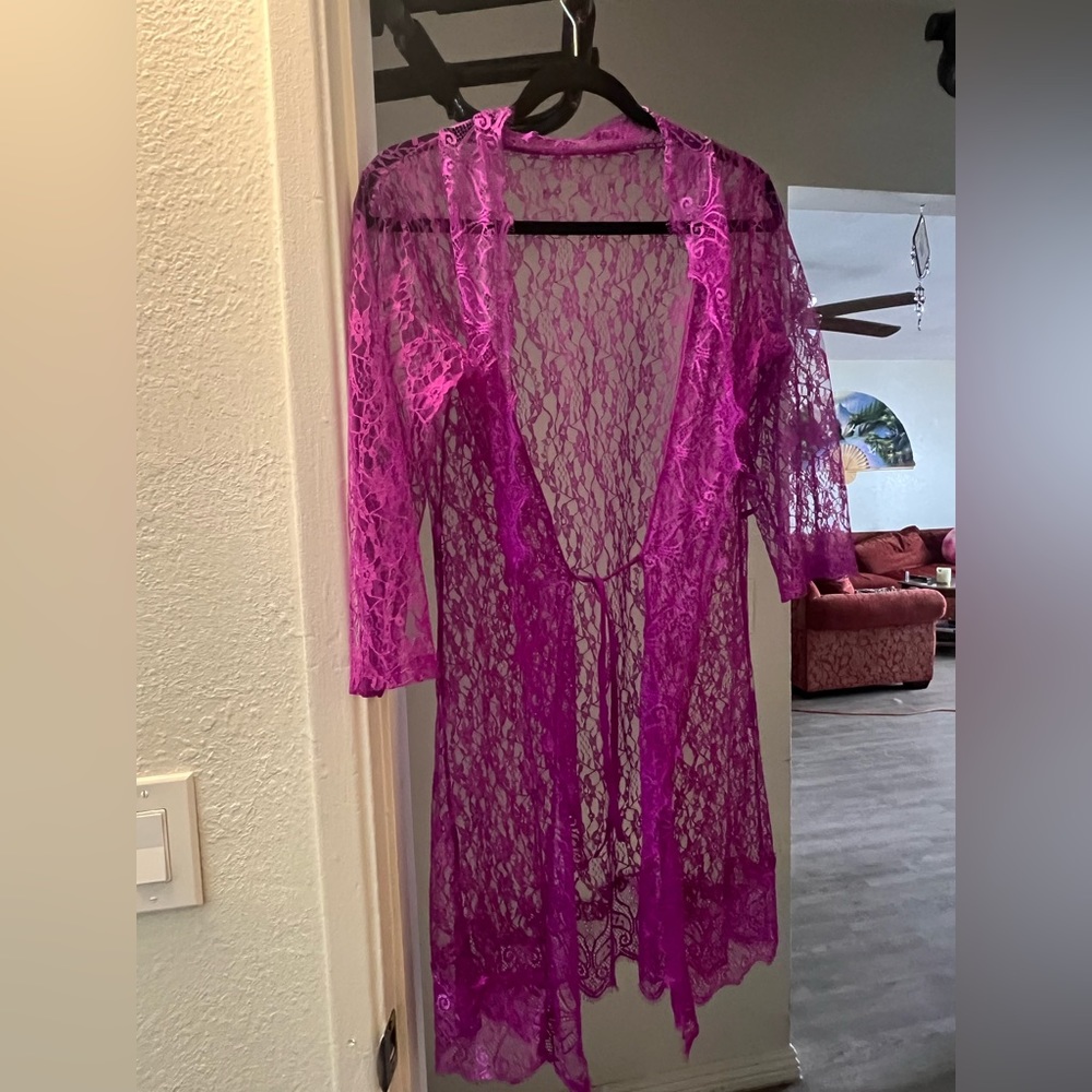 Bright purple lace tie up lingerie coverup/ top ✨
